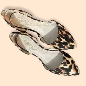 Alice and Olivia Flats 8.5